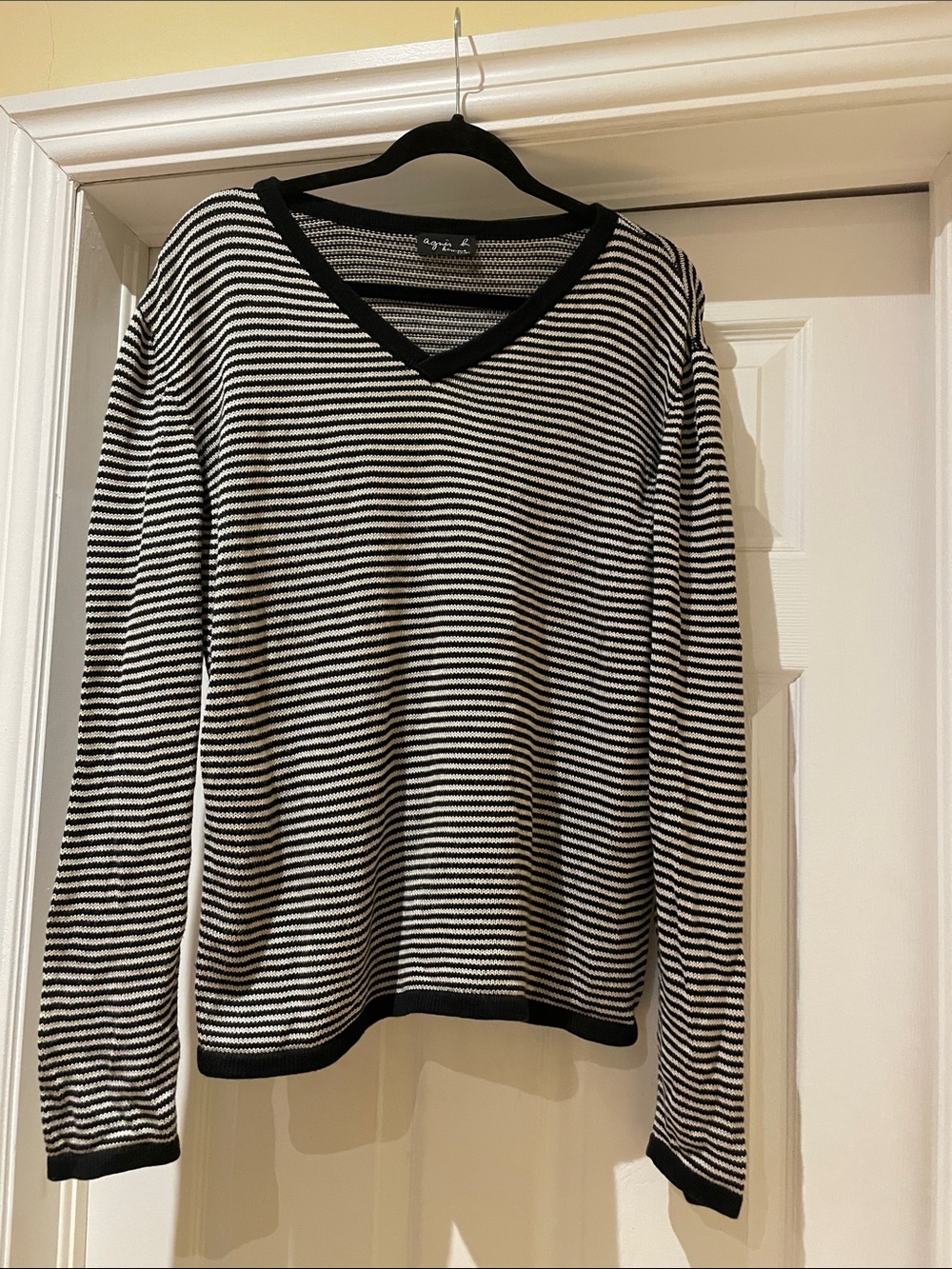 agnès b. Homme Men’s Black Cream Striped V-Neck Sweater Business Casual Timeless